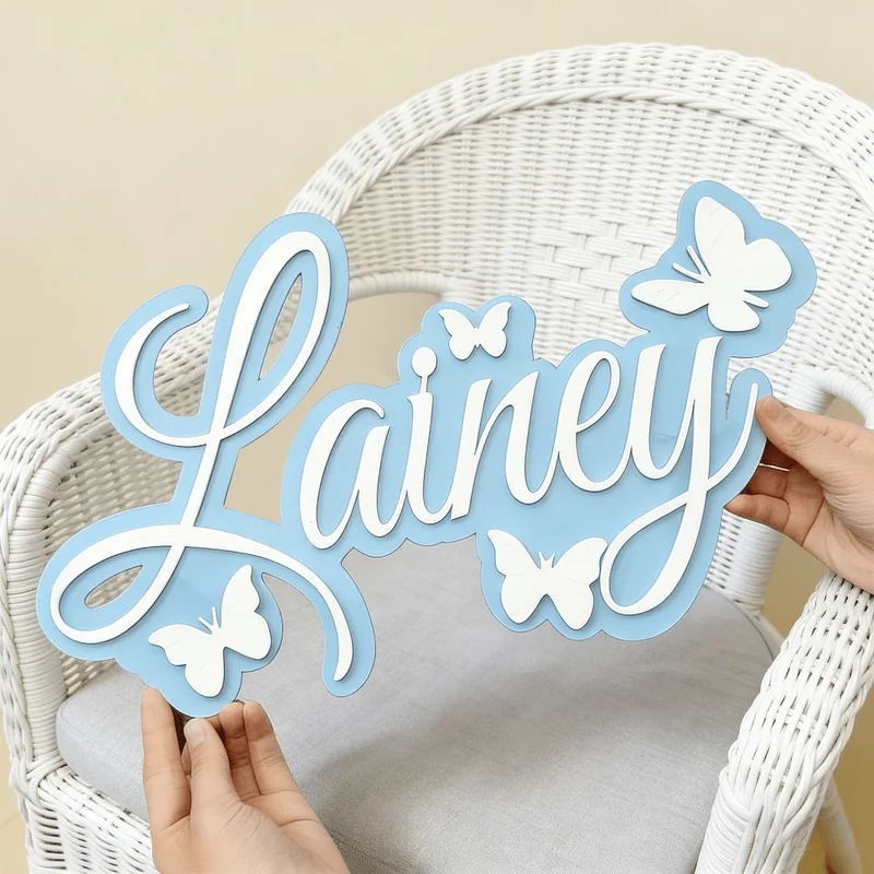 Baby Nursery Name - Персонализированная табличка с именем ребенка, синий